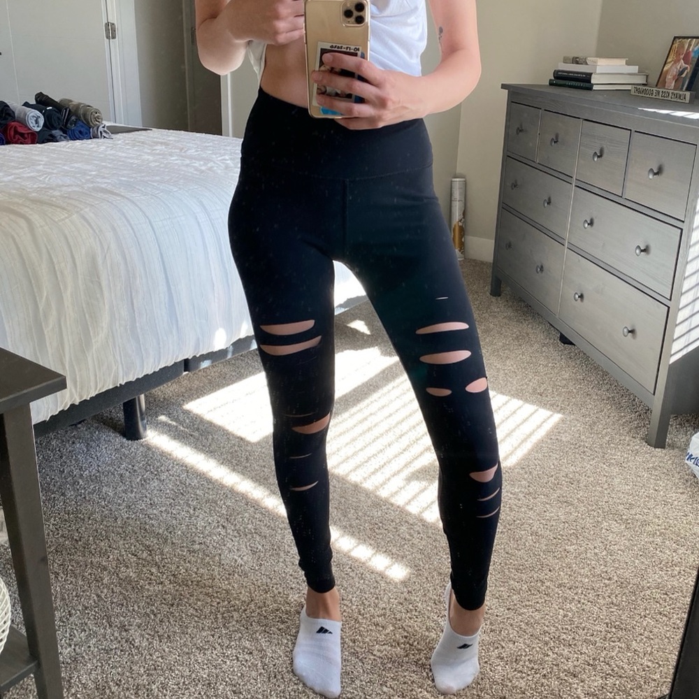 Alo ripped leggings
